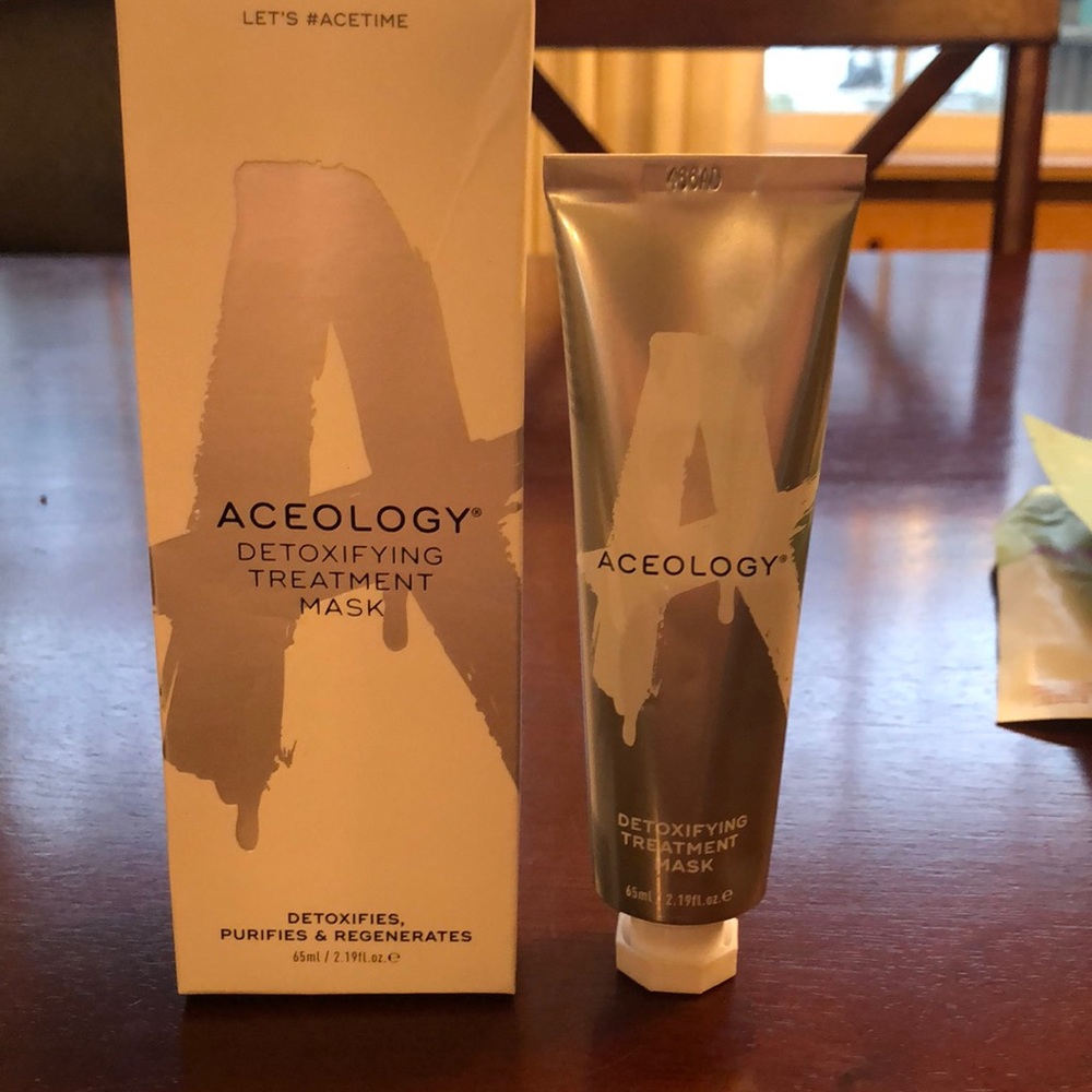 Aceology Detoxifying Treatment Mask